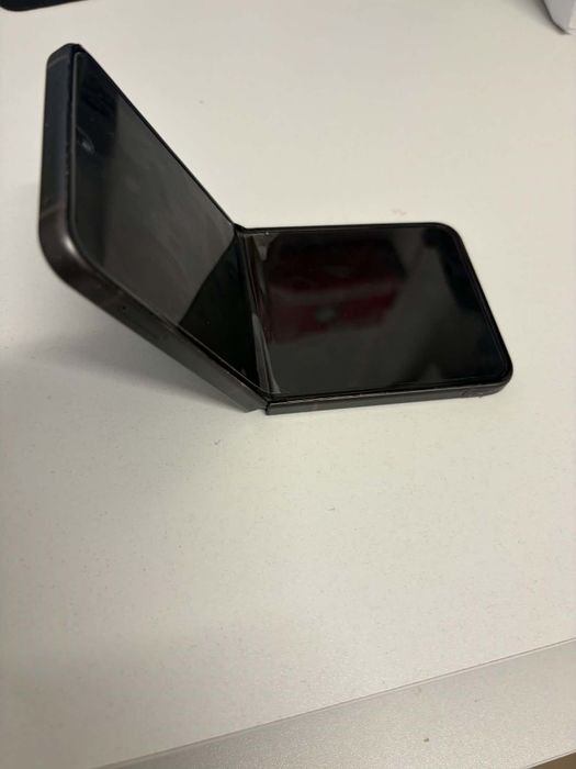 Samsung Z Flip 5