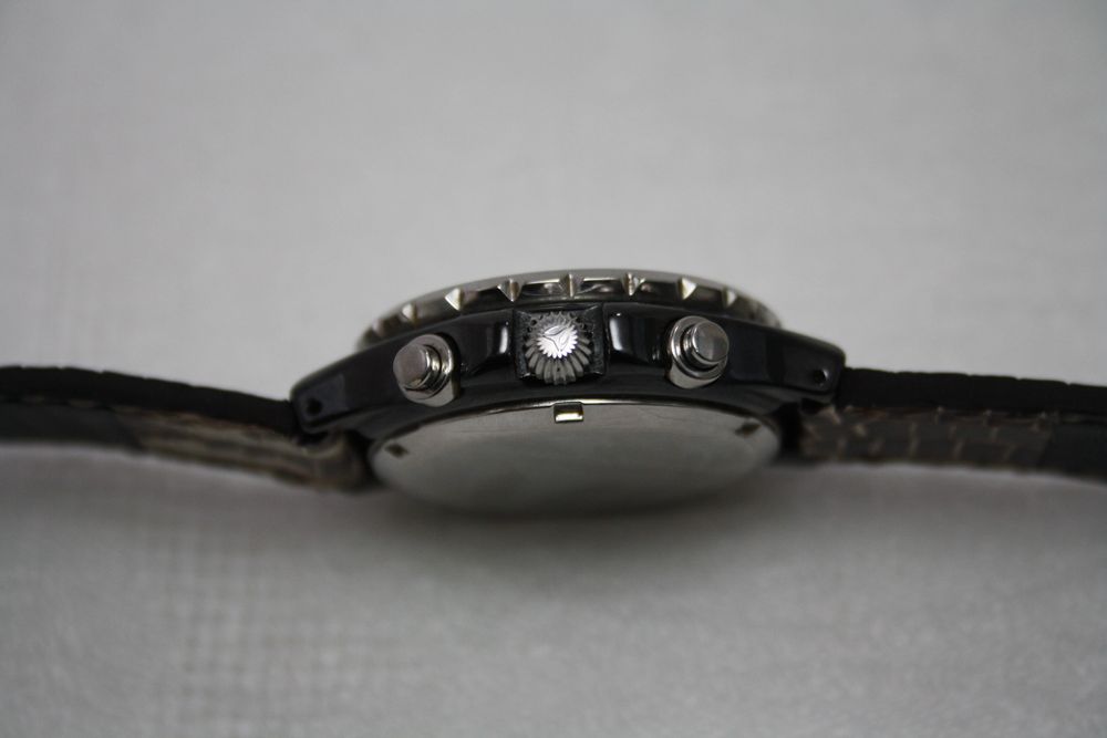 Продам женские наручные швейцарские часы TechnoMarine