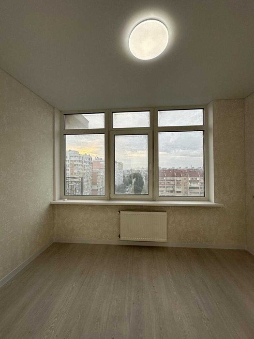 2 комнатная квартира с ремонтом в новом доме. Всегда работают лифты