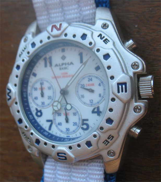 Relógio Estilo Diver - Alpha - Basic - Cronógrafo - Branco (Movimento Seiko)