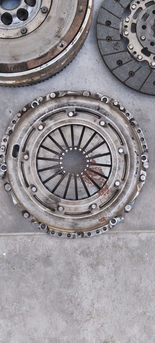 Embraiagem/Bimassa Volvo 2.0D 136cv (PSA)