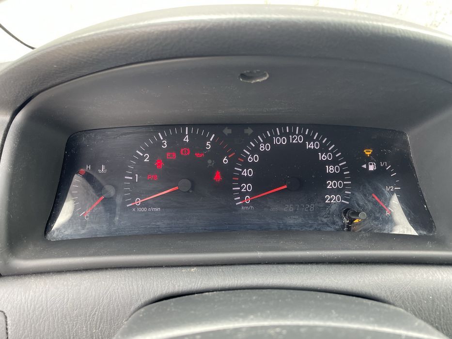 Toyota corolla 2005r