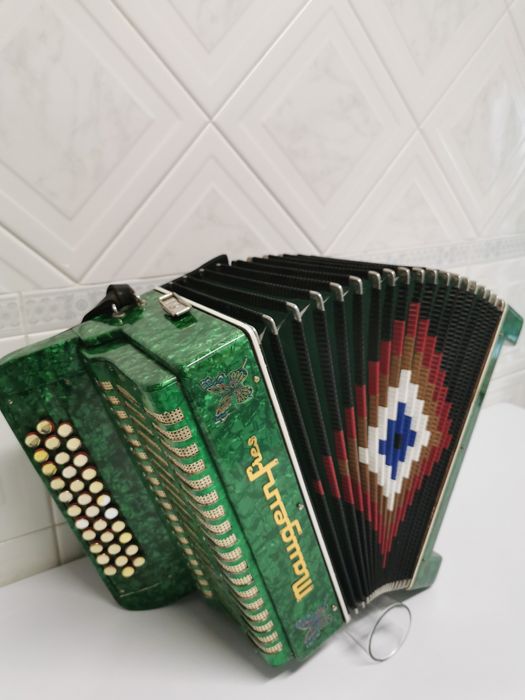 Concertina em Fá