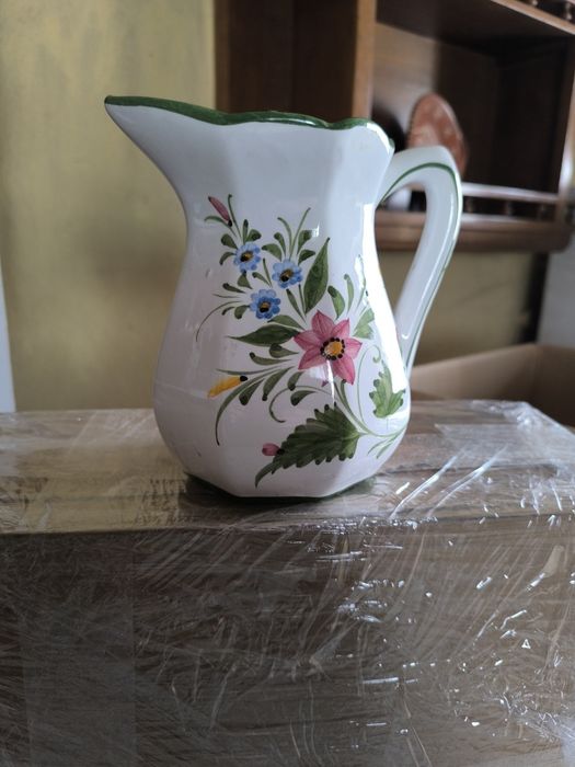 Cântara antiga pintada á mão