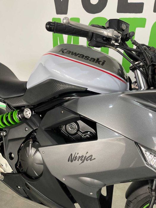 Мотоцикл Kawasaki Ninja 400R