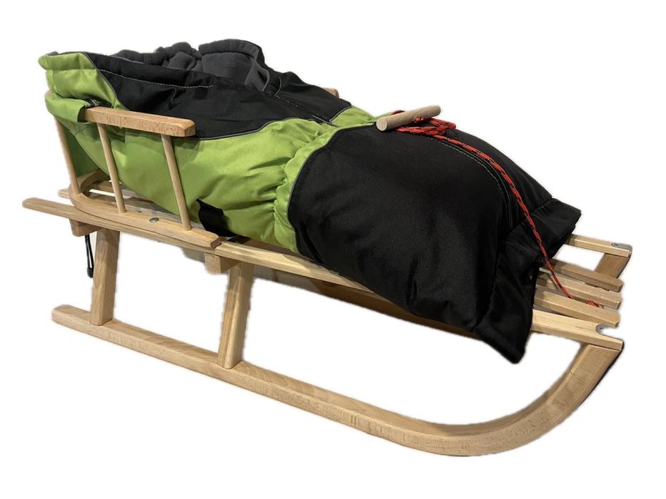 Nowe sanki drewniane z oparciem i ze śpiworkiem
