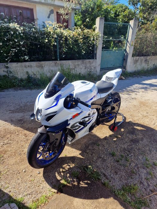 Suzuki GSXR 1000 RA
