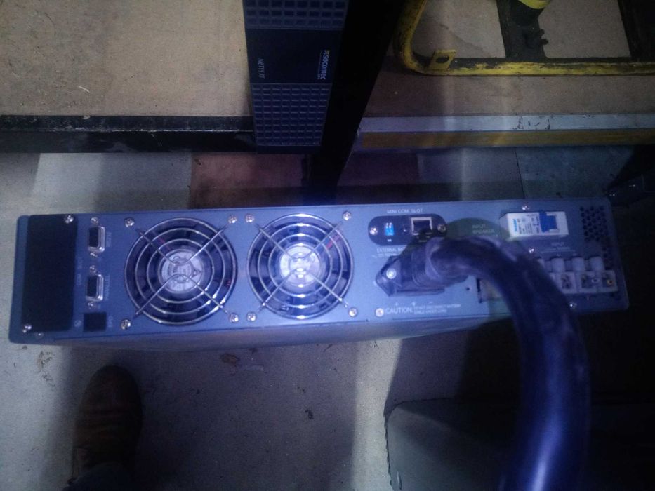Fonte de alimentação Ininterrupta UPS NET SYS
