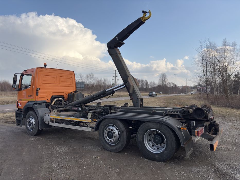 Zabudowa hakowa / hakowiec Multilift 20T / Skibicki / axor / man tga