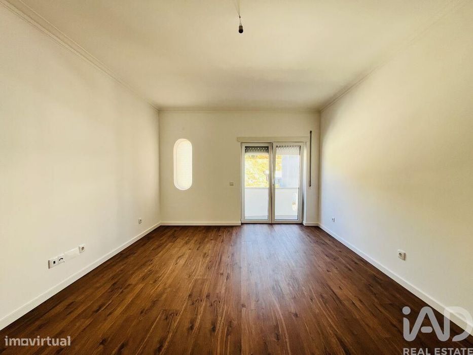 Apartamento T2 em Miranda do Corvo de 84 m2