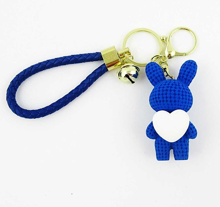 Brelok do torebki kluczy chabrowy króliczek z serduszkiem smyczka nowy