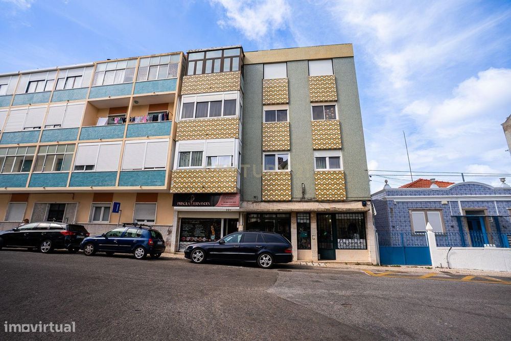 Apartamento T3 Totalmente Remodelado | 114 m² | Suite | Open Space | C