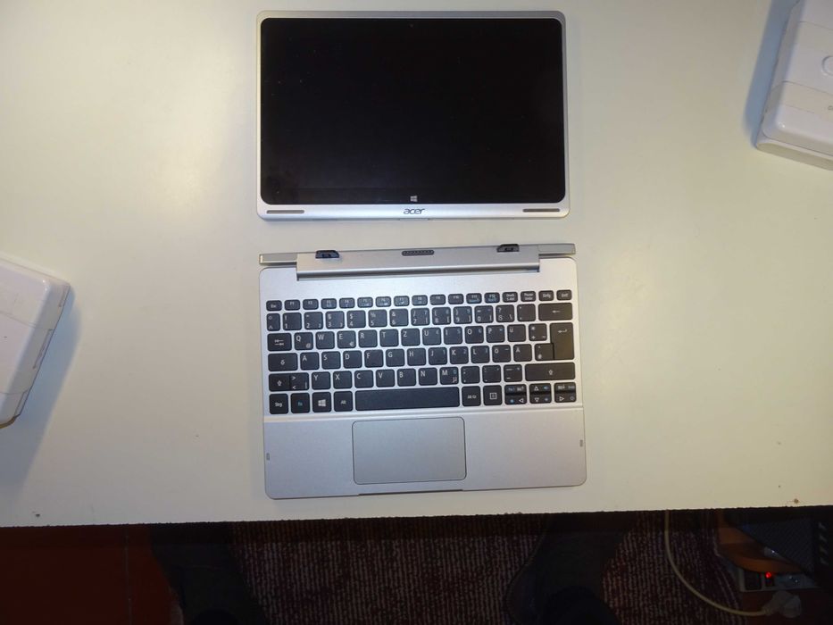 Планшет (гибридный) Acer Aspire Switch 10 (с дефектом)