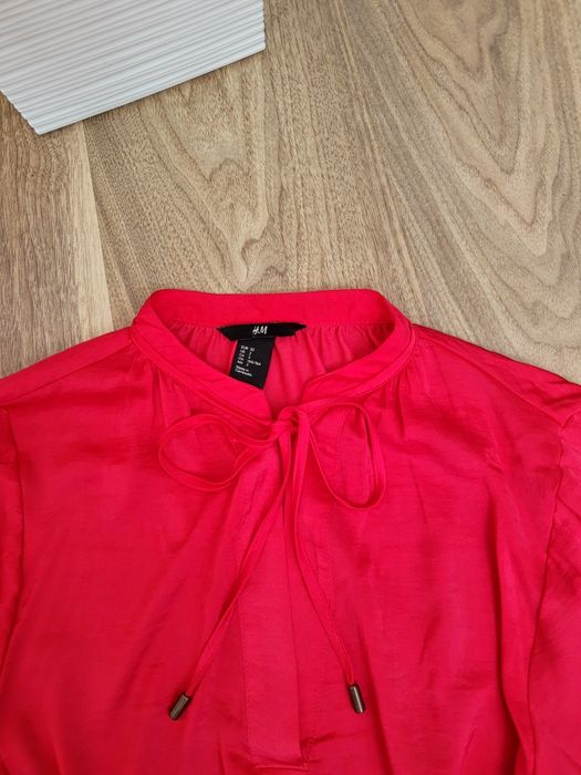 Elegancka malinowa bluzka balonowe szerokie rekawy