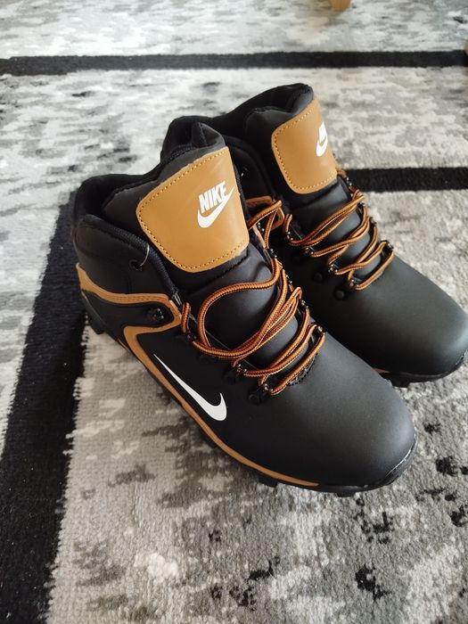 Buty męskie zimowe nowe, rozmiar 40