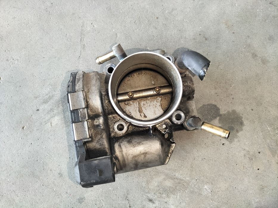 Octavia I Passat B5 2.0 B AZJ przepustnica 06A.133.062Q L i inne