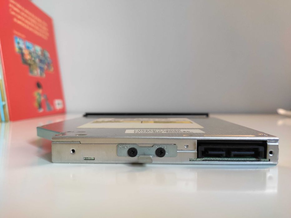 Drive/leitor/gravador de CD/DVD interno para computador portátil