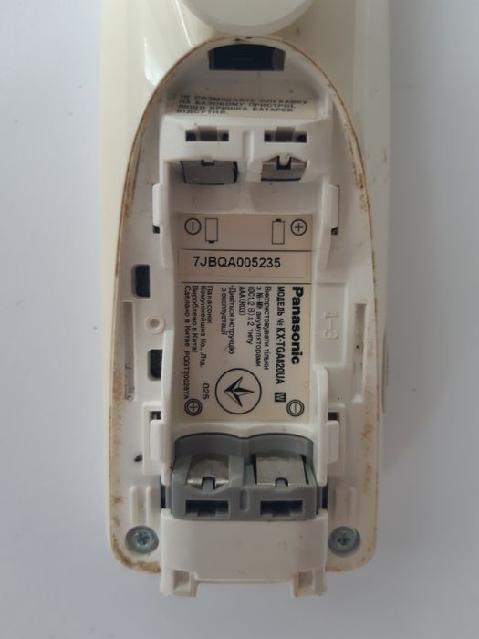 Радиотелефон Panasonic KX-TGA820UA + Panasonic 6.5V 500mA PQLV207CE