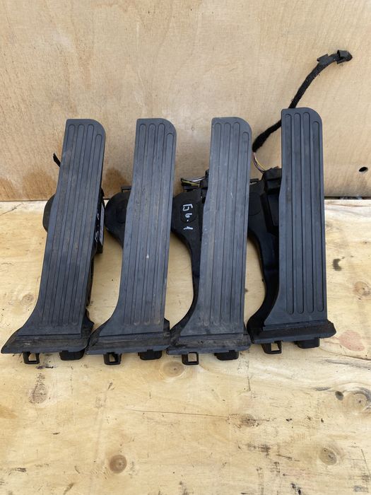 Педаль газу акселератор Passat B6 B7 Golf 4 5 6 Touran Caddy Octavia