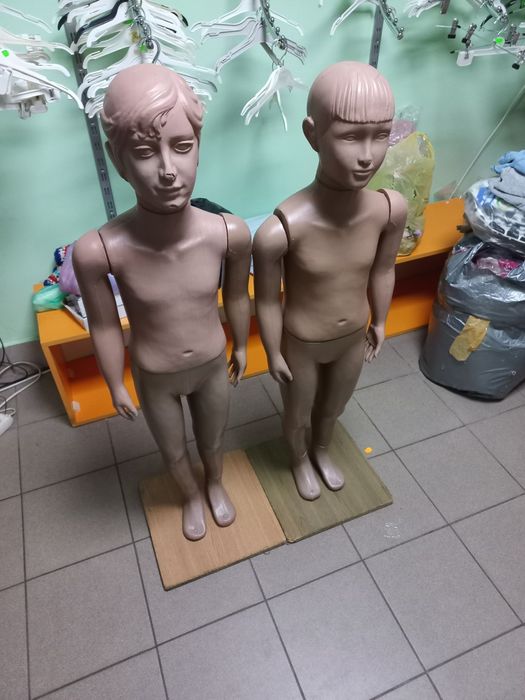 Обладнання для магазину дитячого одягу