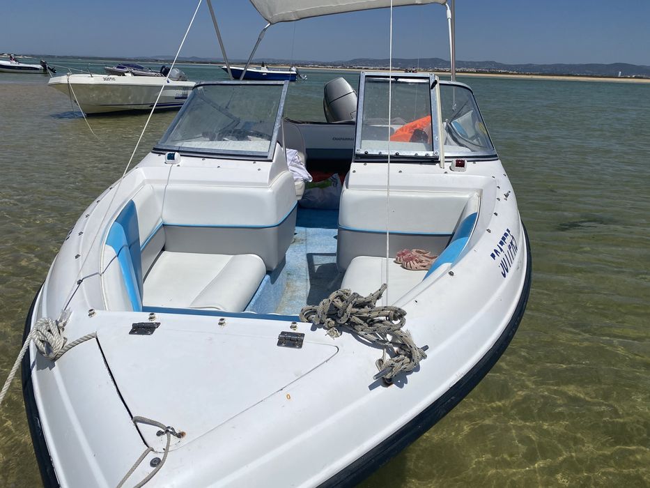 Barco Chaparral c/ motor fora de bordo, Proa Aberta 6 lugares