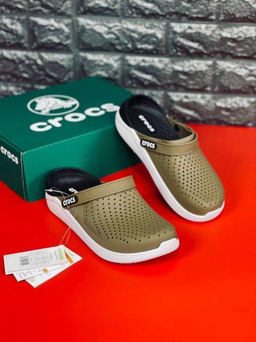 Кроксы мужские / crocs хаки силиконовые / Летняя мужская обувь crocs/  шлепанцы новые в коробке / кроксы мужские