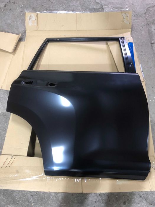 Двері задні права Toyota Land Cruiser Prado 150