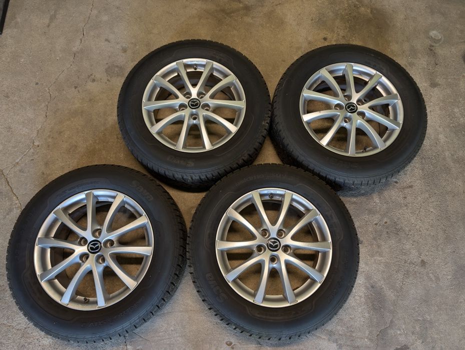 Komplet Alufelgi 17" Mazda z oponami