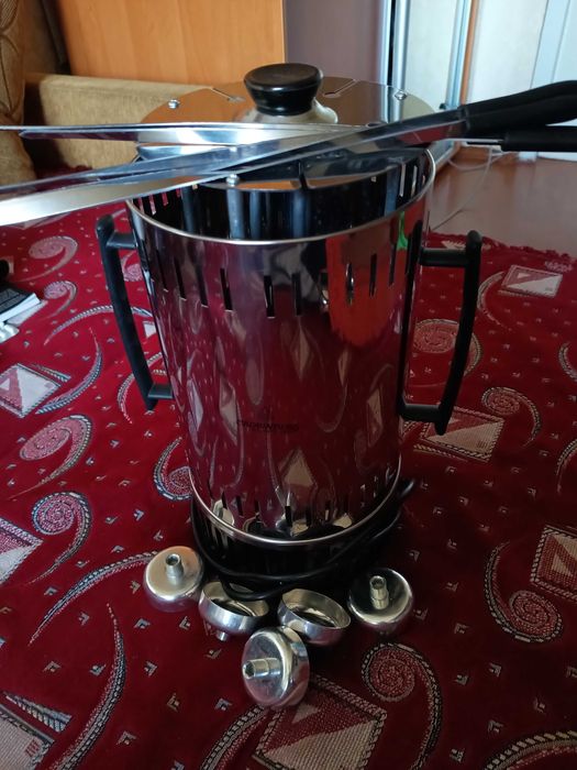 Шашличниця електрична Crownberg CB-7415