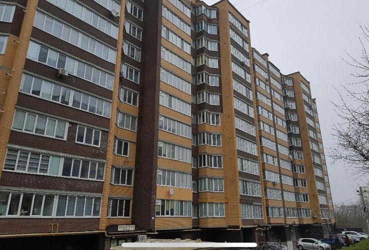 Продаж гаража в ЖК «Корона Дубово», секція 6