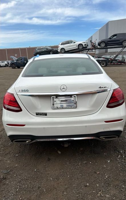 2017 Mercedes-Benz E-Class 4-matic