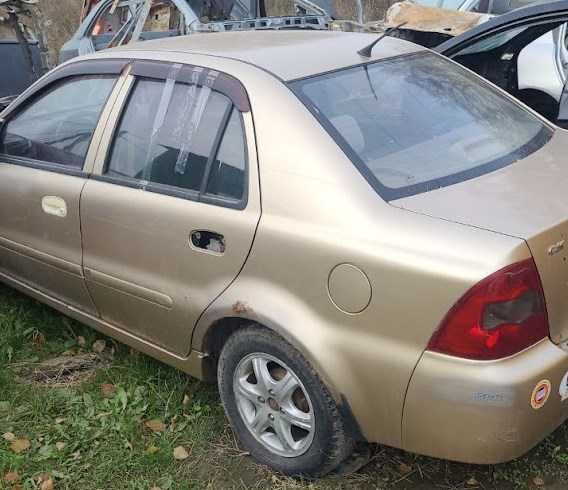 Дверка з Розборка Geely CK Джили Джилі СК разбор шрот