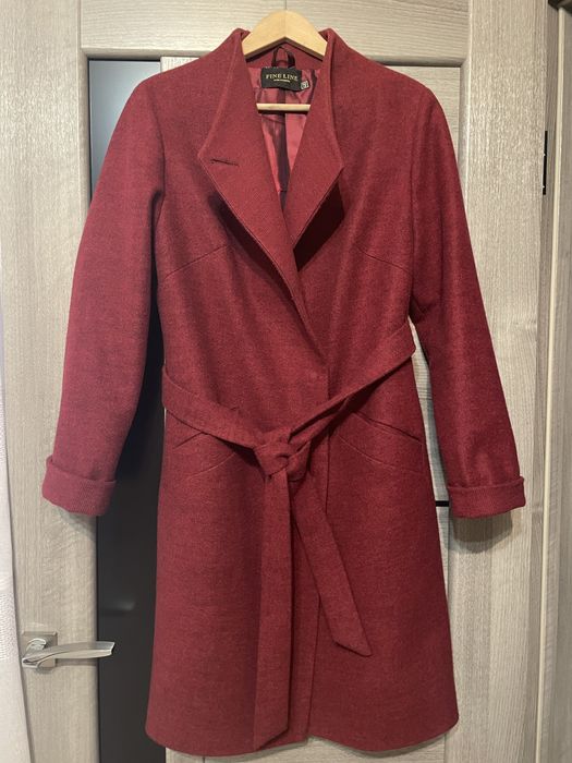 Пальто фірмове