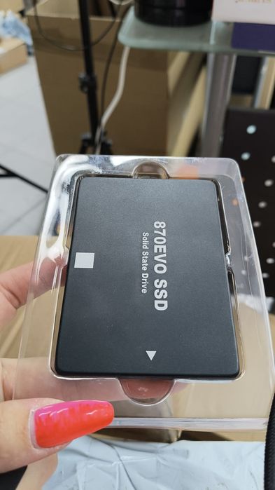 Disco SSD 2 terabytes  sata III