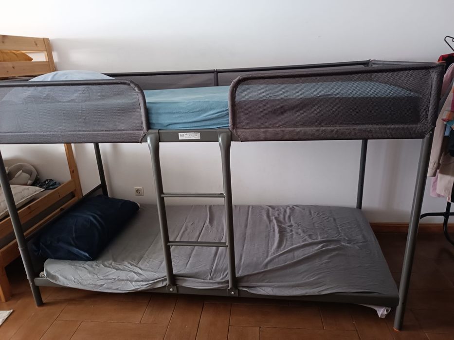 Beliche IKEA Tuffing 90x200