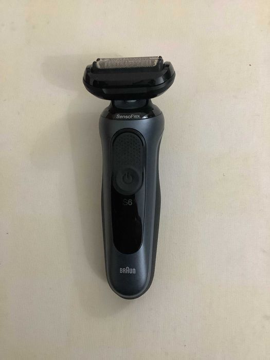 Máquina de Barbear Braun Series 6 em ótimo estado
