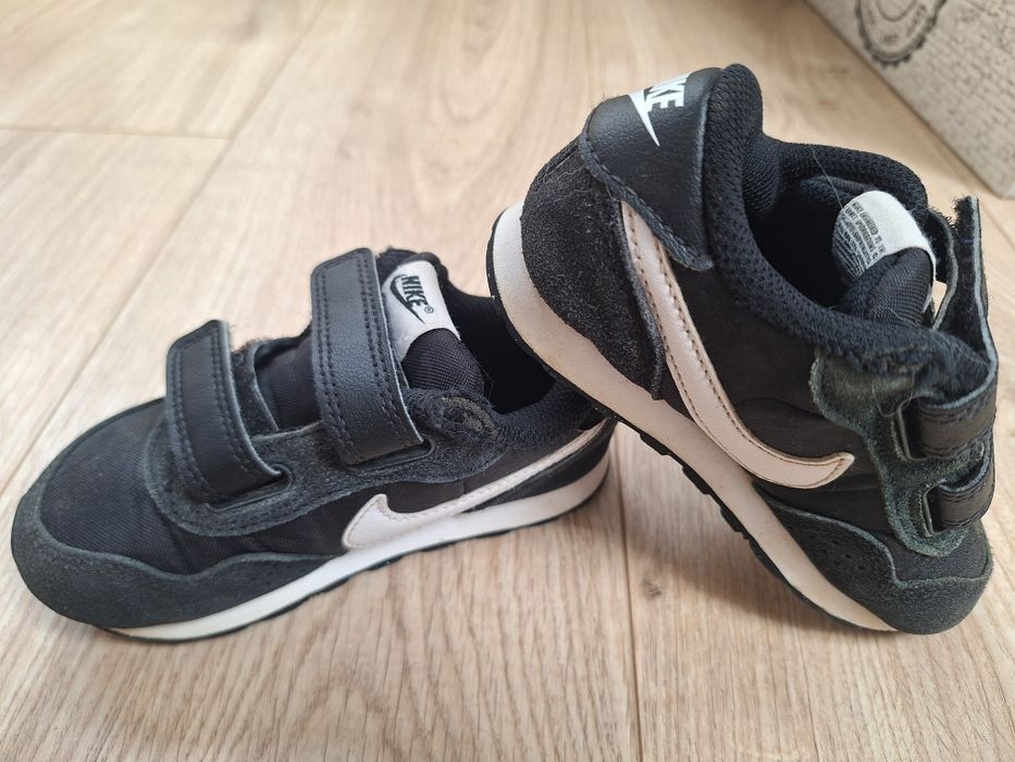 Buciki skórzane nike r. 25
