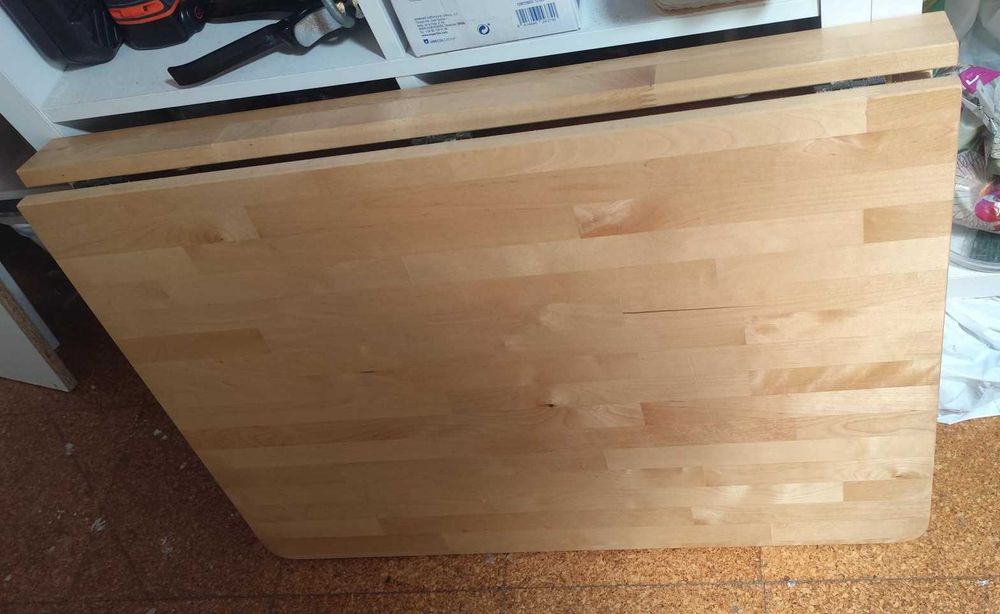 Mesa em madeira