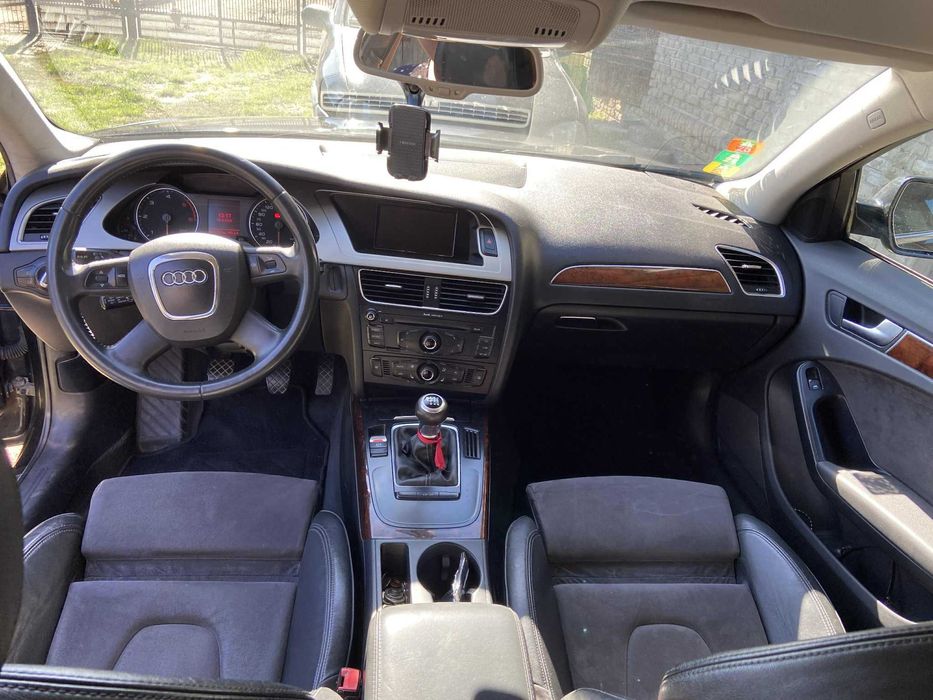 AUDI A4 B8 2010r 2.0 TDI 170km manual 6b S-line AVANT półskóry