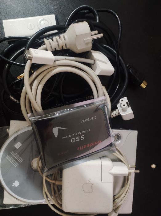 MacBook A1183, A1342 з аксесуарами