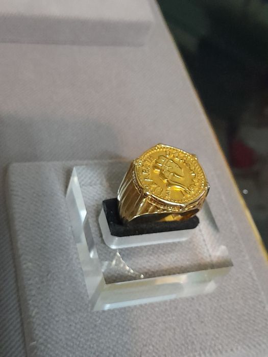 Fio + pulseira + 2aneis+relogio+ oculos