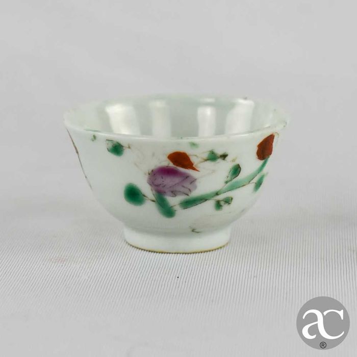 Taça em porcelana da China Família Verde, período Qianlong, séc. XVIII