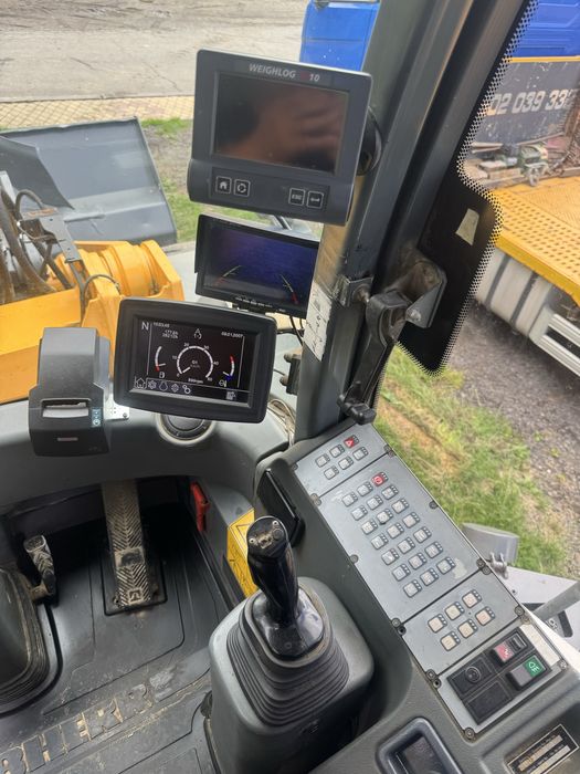 Ładowarka Liebherr 556 z wagą