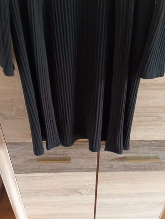 Czarny długi kardigan damski prążkowany L 40