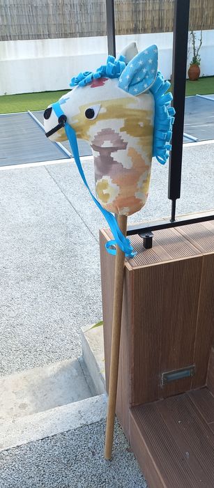 Cavalinho de pau e pano