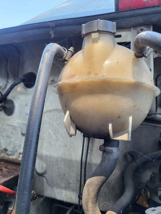 Vaso expansão ford transit