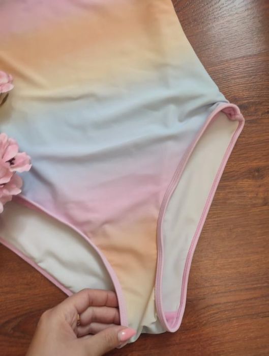 Цельный купальник женский S. Купальник для дівчинки 164- 170 см