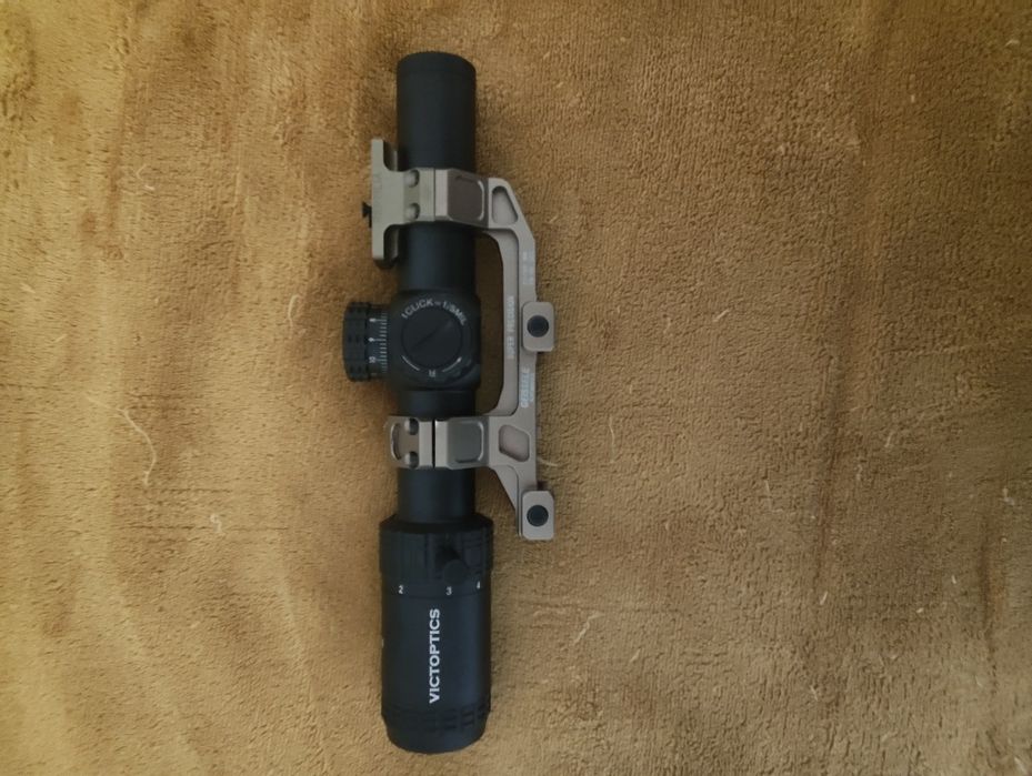 Vector optics S6 LPVO + Geissel mount com RMR