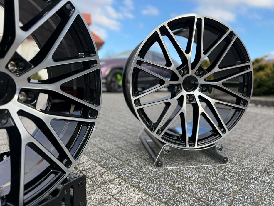Nowe FELGI H3082 MB do Porsche Cayenne Turbo GTS Panamera E-Hybrid 21
