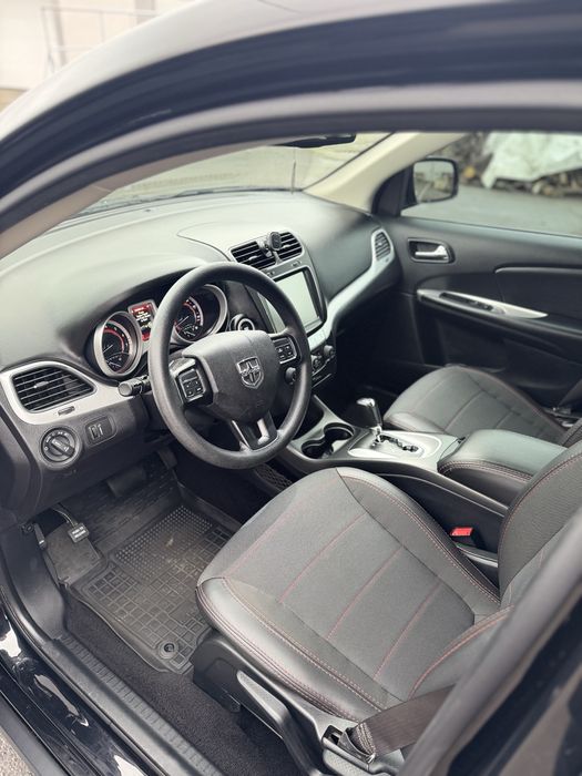 Dodge Journey продам